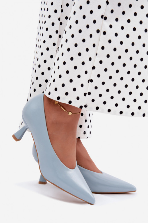 Sapatos pontudos com saltos em azul Silenta