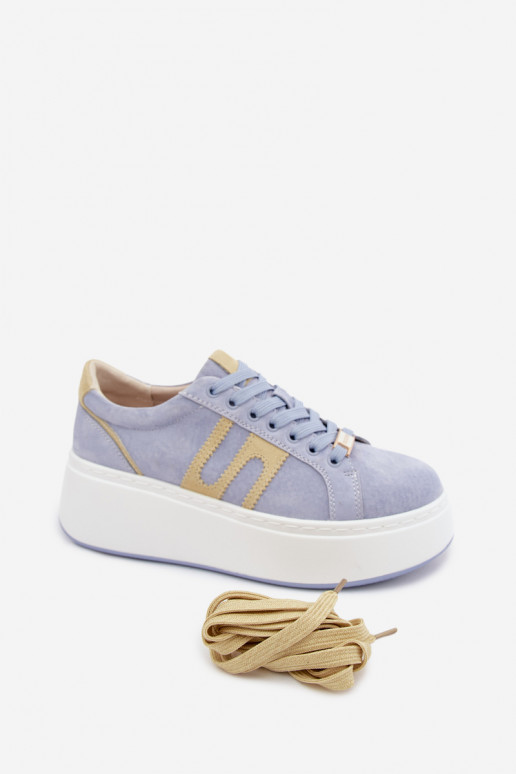 À modalo de tênis Feminino com uma plataforma camurça naturaloParaa cor azul Salima