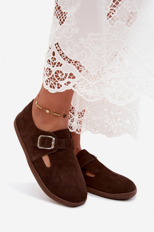 Sapatos femininos com fivelas de camurça sintética na cor chocolate Sombellia