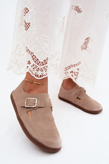 Sapatos femininos de cor areia com fivelas de camurça sintética Sombellia