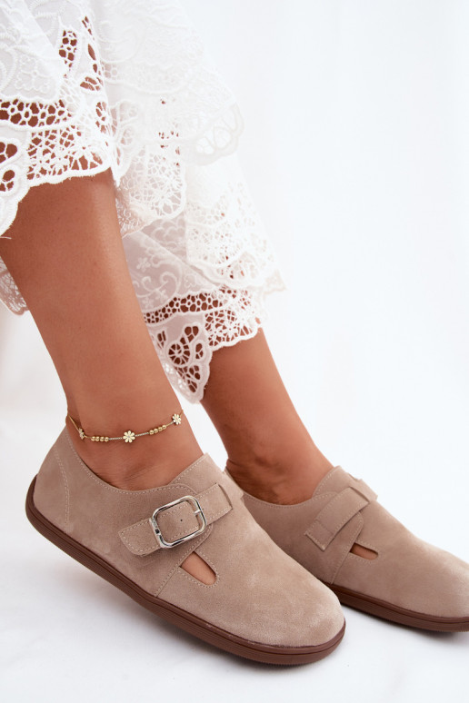 Sapatos femininos de cor areia com fivelas de camurça sintética Sombellia