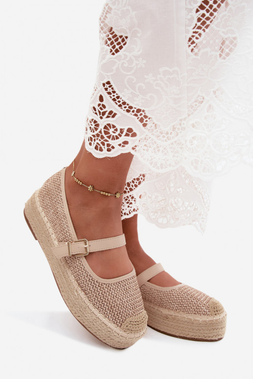 Espadrilles de cor areia com tiras em uma plataforma Coastina