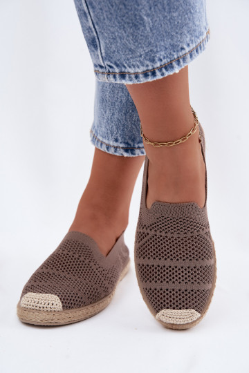 Espadrilhas cor caqui vazadas Candessa 2