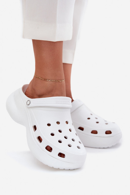 Chinelos femininos com solas chunky na moda Big Star RR274A119 brancos