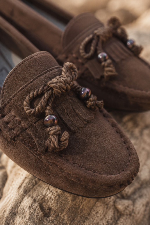 Mocassins femininos com laços e franjas em camurça sintética na cor chocolate Bluebell
