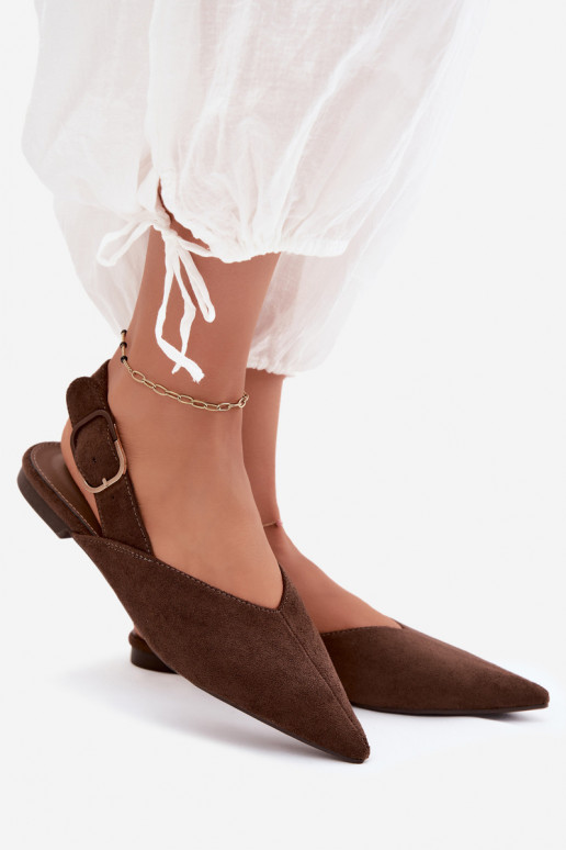 Sapatilhas femininas com fivelas na cor chocolate Tanelia