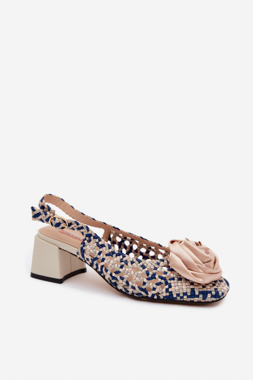 Sandálias femininas estampadas com salto e ornamentos Artiker 58C0372 cor areia e azul escuro