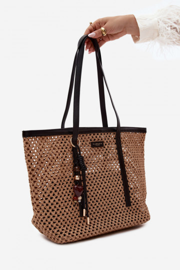 Bolsa de compras trançada preta com pingente Noella 2