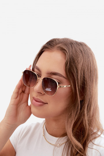 Óculos de sol com armação fina UV 400 na cor castanha