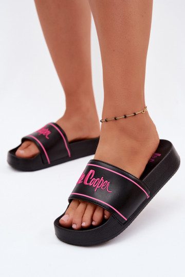 Chinelos pretos femininos com plataforma Lee Cooper