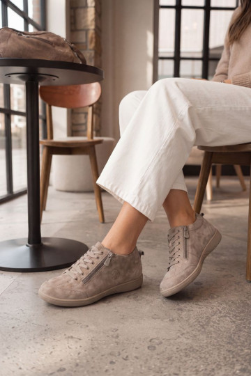 Sapatos femininos em camurça sintética areia Brindle 2