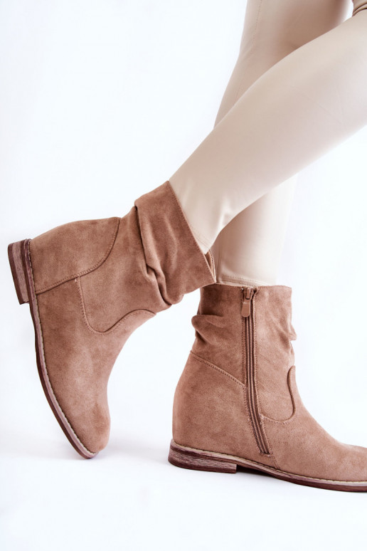 Sapatos de camurça sintética na cor areia Finney