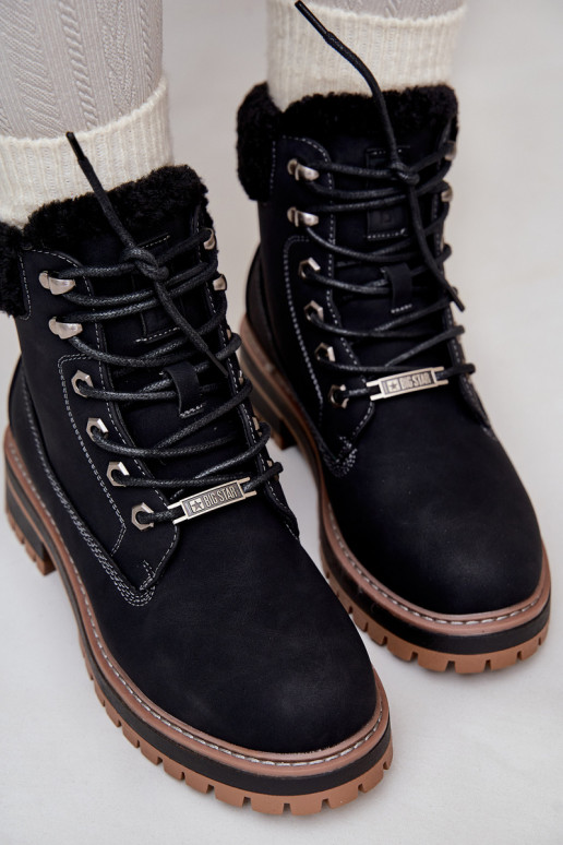 Botas femininas isoladas na cor preta Big Star OO274A287