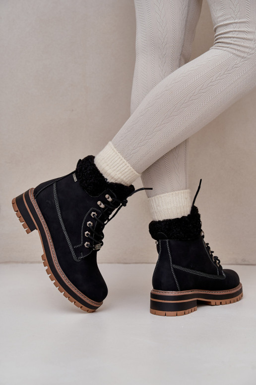Botas femininas isoladas na cor preta Big Star OO274A287