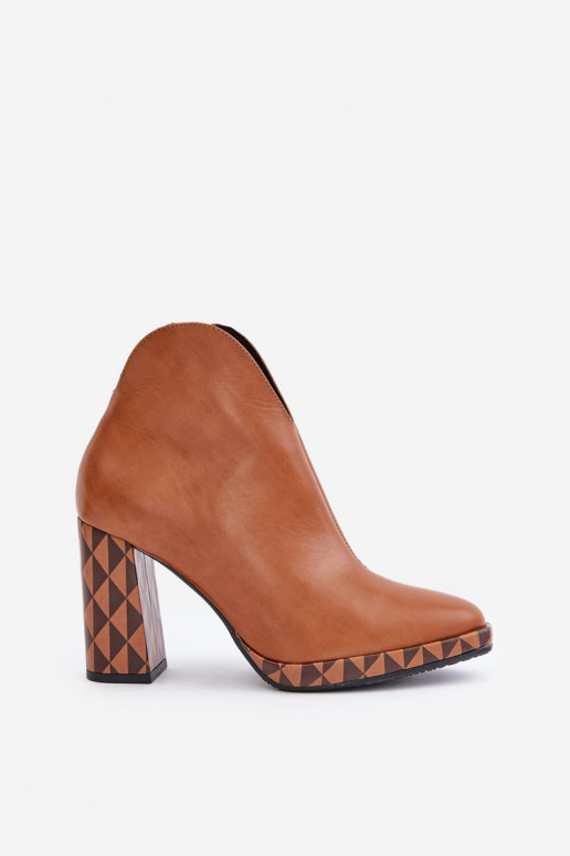 Botins de couro marrom com saltos Laura Messi 2836