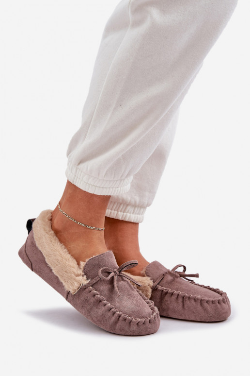 Mocassins femininos bege com pelo Kleogoria