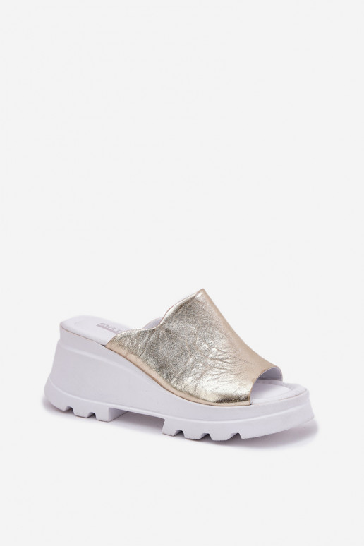 chinelo de couro com plataforma dourado Artiker 56C0435
