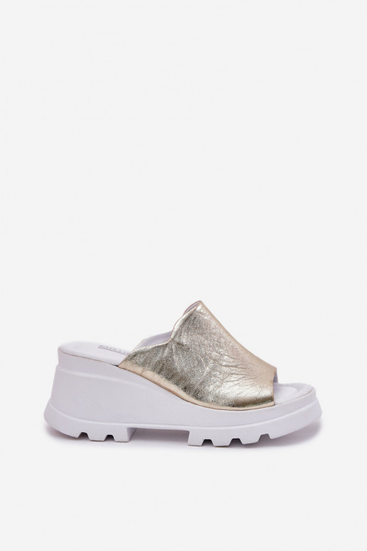 chinelo de couro com plataforma dourado Artiker 56C0435