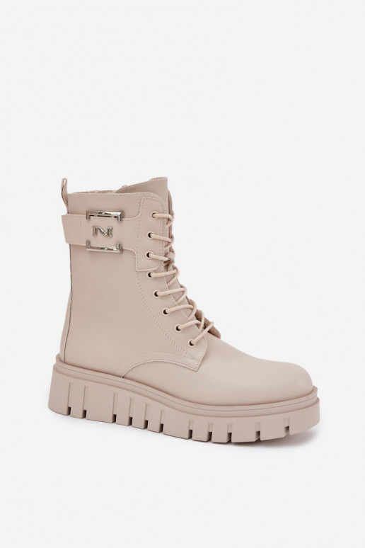 Botins isolados com plataforma e detalhes decorativos em marfim Lyrana