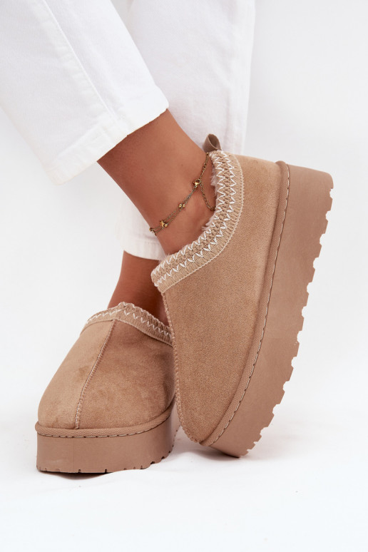 Botas de neve baixas de cor areia com flores bordadas e plataforma Taliah