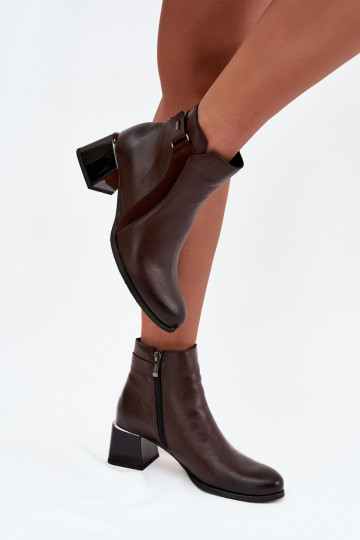 Botins femininos quentes de couro com saltos, chocolate Zazoo 60563