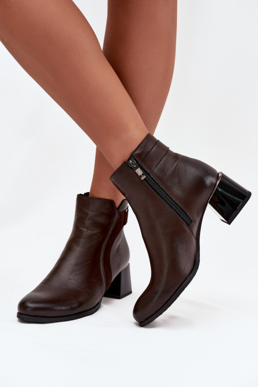 Botins femininos quentes de couro com saltos, chocolate Zazoo 60563