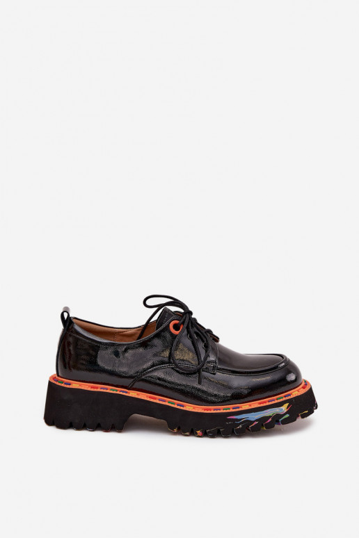 Sapatos de couro pretos com efeito verniz Artiker 57C0176
