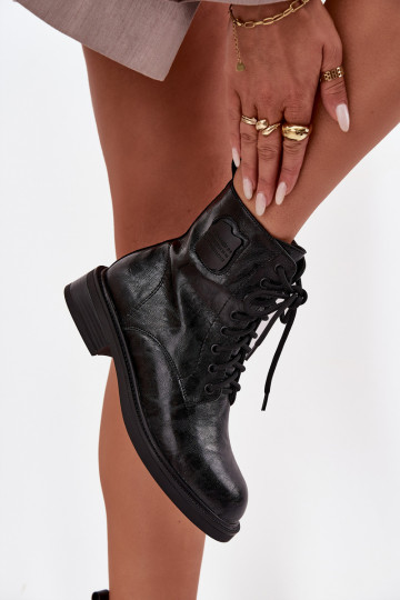 Botas de trabalho pretas em couro sintético para mulheres com detalhes decorativos Tai turiciejka K7180-01 2