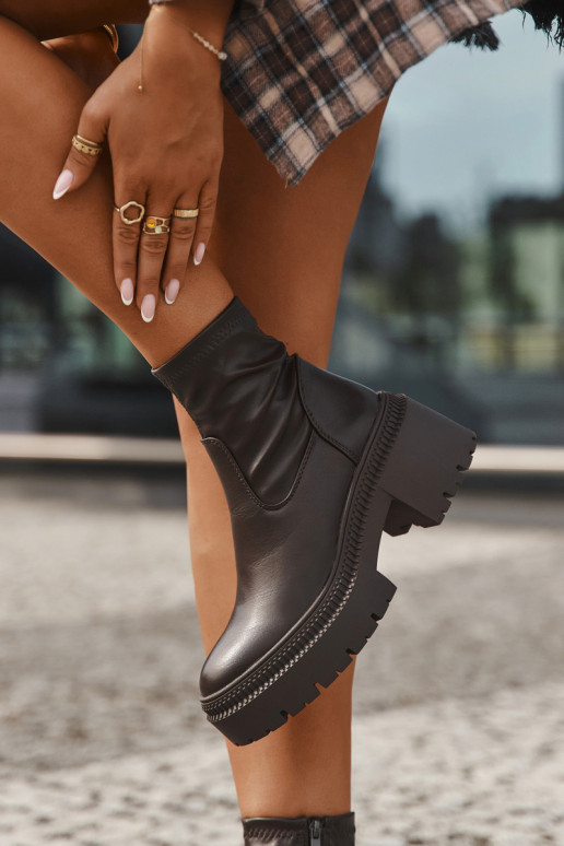 Botins femininos com saltos grossos e plataforma em couro sintético marrom Elvianne