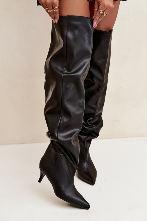 Botas femininas altas slip-on com saltos finos em preto Ysolienne