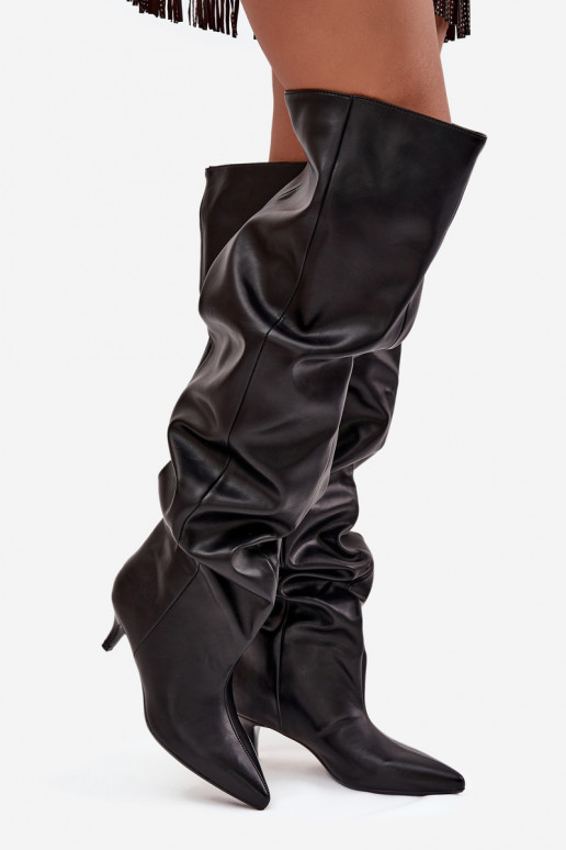 Botas femininas altas slip-on com saltos finos em preto Ysolienne