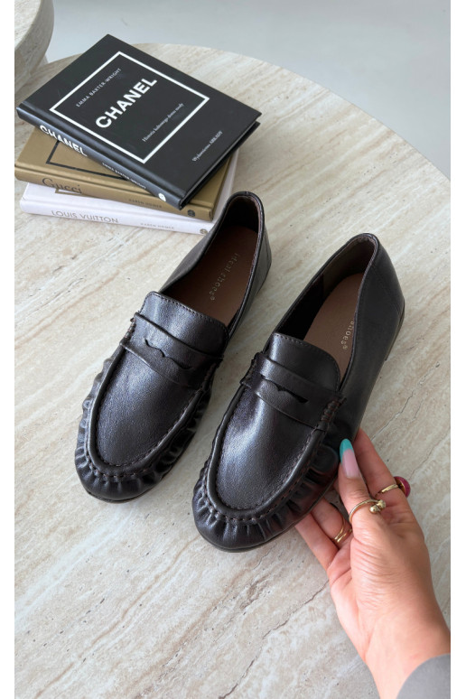 Mocassins femininos com babados na cor chocolate Sabley