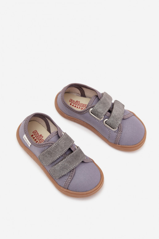 Chinelos infantis cinza "Barefoot" "Deslizantes" Milami Saphira