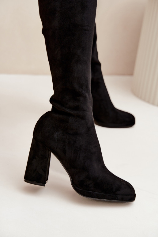 Botas femininas de cano alto com inserções em salto bloco pretas Brivana