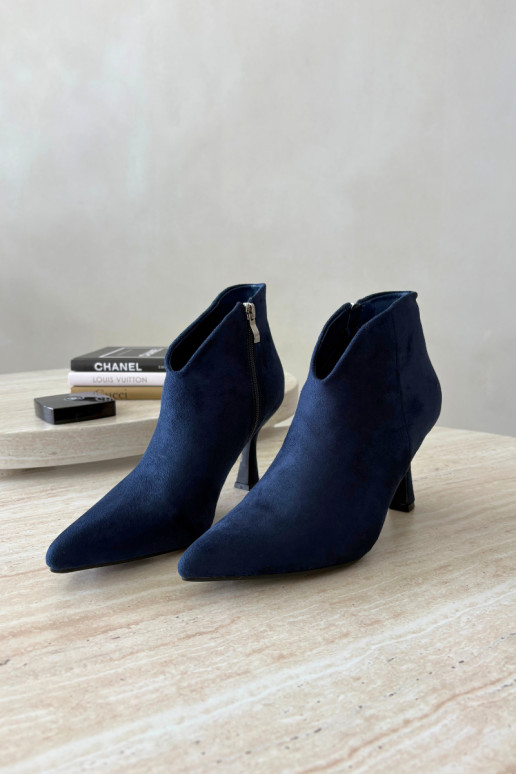 Botins femininos com salto fino e bico pontudo na cor azul escuro Bessia