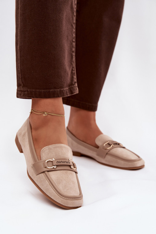 Mocassins de cor areia com elementos decorativos Evelora