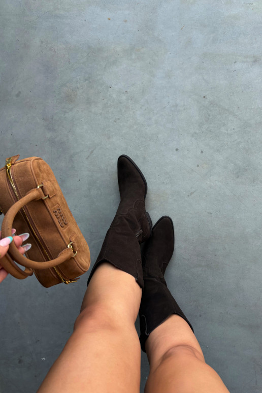 Botas altas estilo cowboy em camurça natural com isolamento e salto na cor chocolate Radley