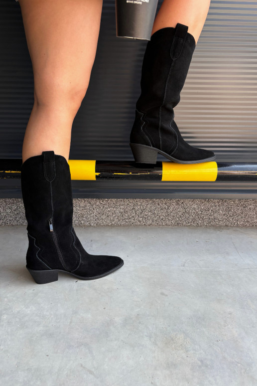 Botas altas estilo cowboy em camurça natural com isolamento e salto na cor preta Radley