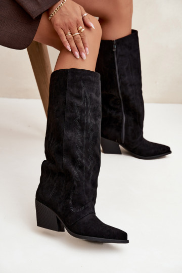 Botas altas pretas em estilo cowboy com saltos Isalina