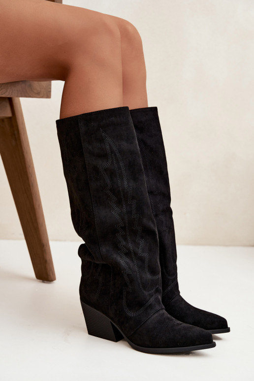 Botas altas pretas em estilo cowboy com saltos Isalina