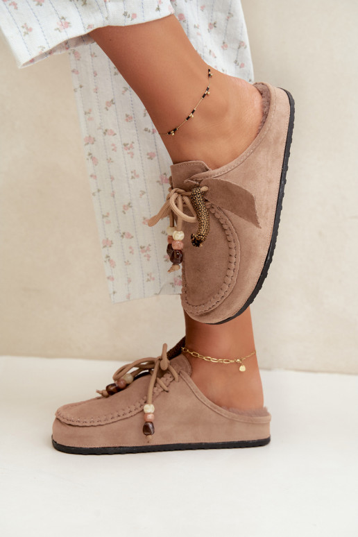 chinelos femininos Mule com pelo cor de areia Melia