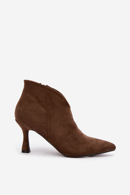 Botins femininos com salto fino e bico pontudo na cor caqui Bessia