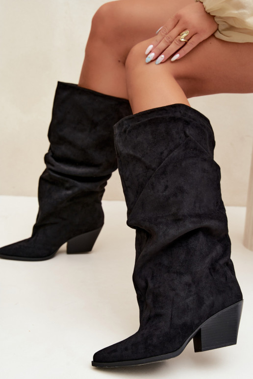 Botas femininas acima do joelho com parte superior curva e saltos em camurça na cor preta Durela