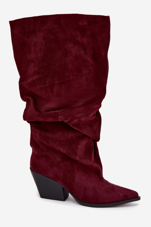 Botas femininas acima do joelho com parte superior curva e saltos em camurça na cor bordô Durela