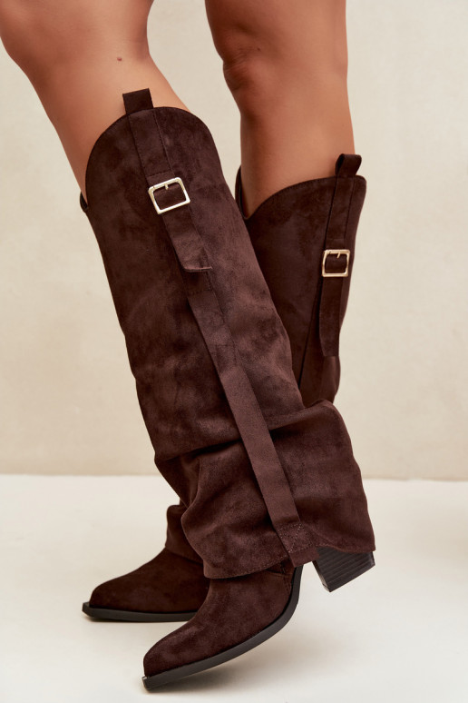 Botas femininas acima do joelho com saltos, babados e fivelas na cor chocolate Caster