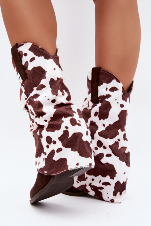 Botins estilo cowboy com cano curvo e saltos na cor marrom Havie