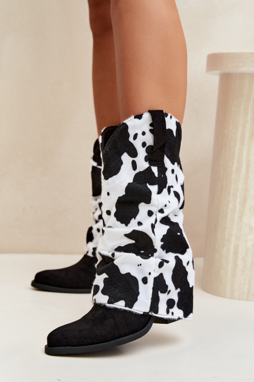 Botins estilo cowboy com cano curvo e saltos na cor preta Havie