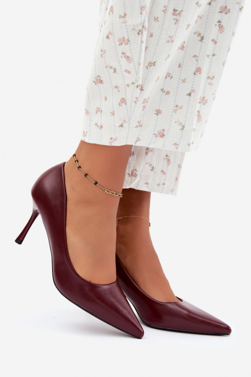 Sapatos de salto clássicos em couro sintético, cor bordô Nesha