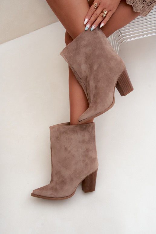 Botins femininos de bico em cor caqui Hileta
