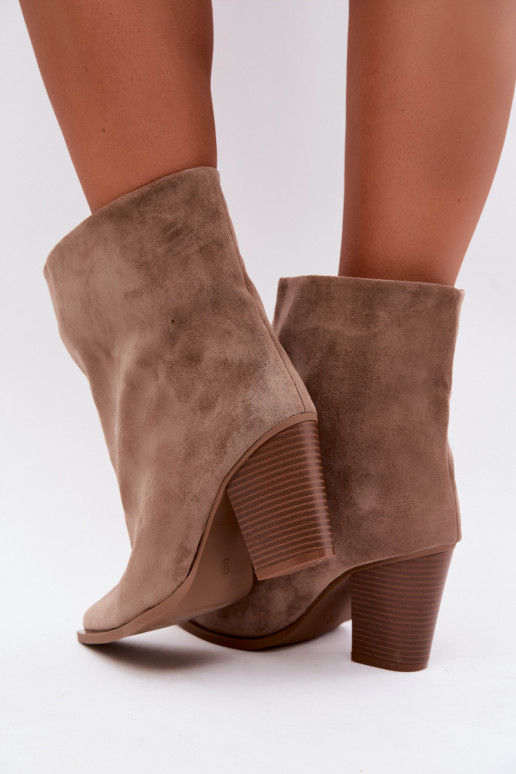 Botins femininos de bico em cor caqui Hileta